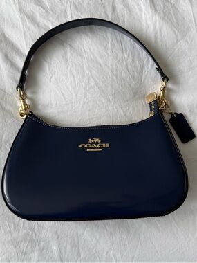 Teri Shoulder Bag
